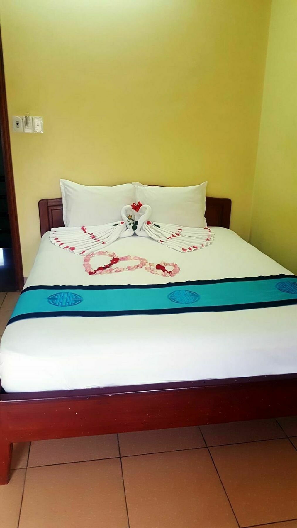 Phong Lan Guesthouse Hue Zewnętrze zdjęcie